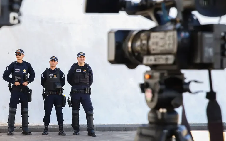 Publicada portaria que cria programa de apoio psicológico a policiais