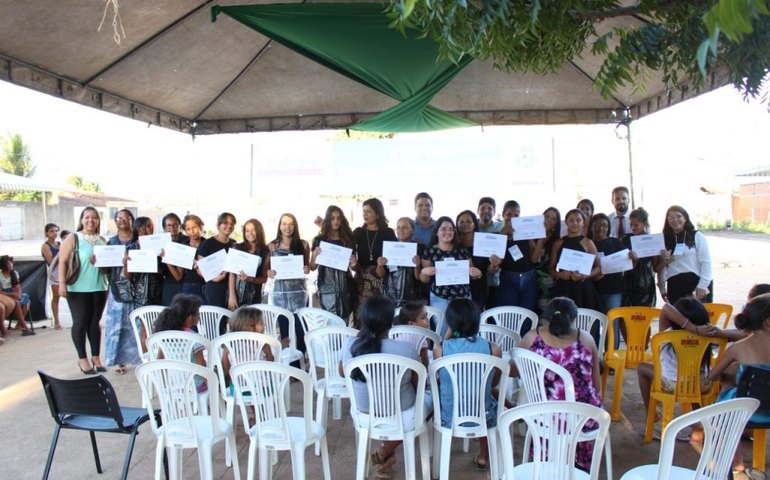 Programa “Beleza na Comunidade” é encerrado com ações no Olho D’água dos Cazuzinhas
