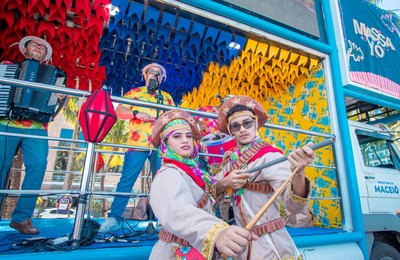 Caminhão do Forró agita Maceió em 18 dias de festa