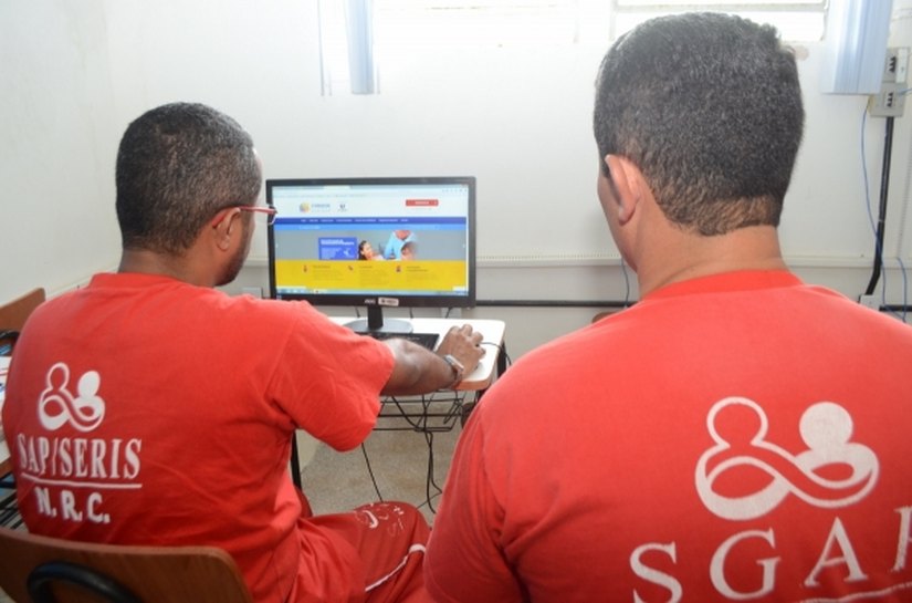 Reintegração Social oferta mais de 100 cursos on-line para reeducandos