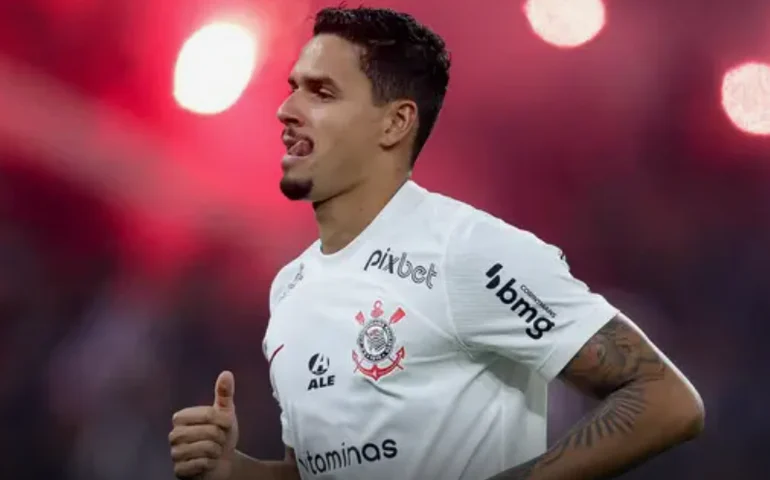 Corinthians e estafe de Lucas Veríssimo trocam acusações sobre recusa em assinar contrato