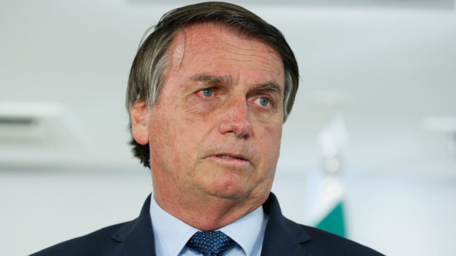 'Mito’ insensível, país agonizante