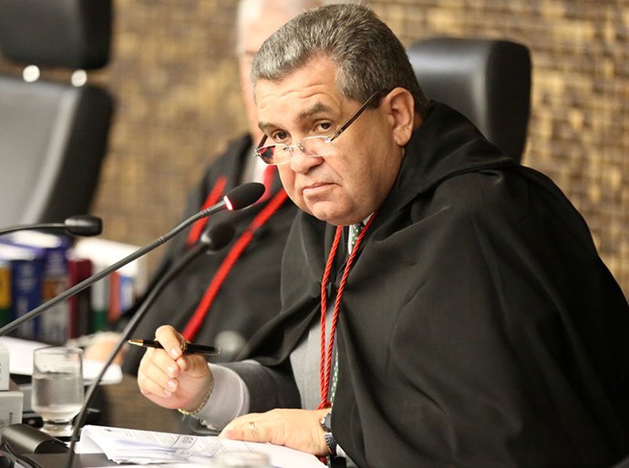 Agentes penitenciários em greve devem retornar às atividades, diz TJ