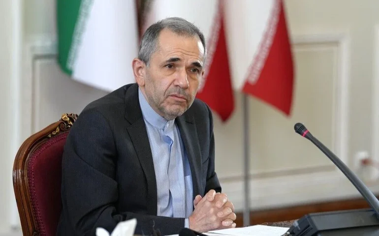 Irã alerta que europeus podem virar 'alvos legítimos' se entrarem em guerra