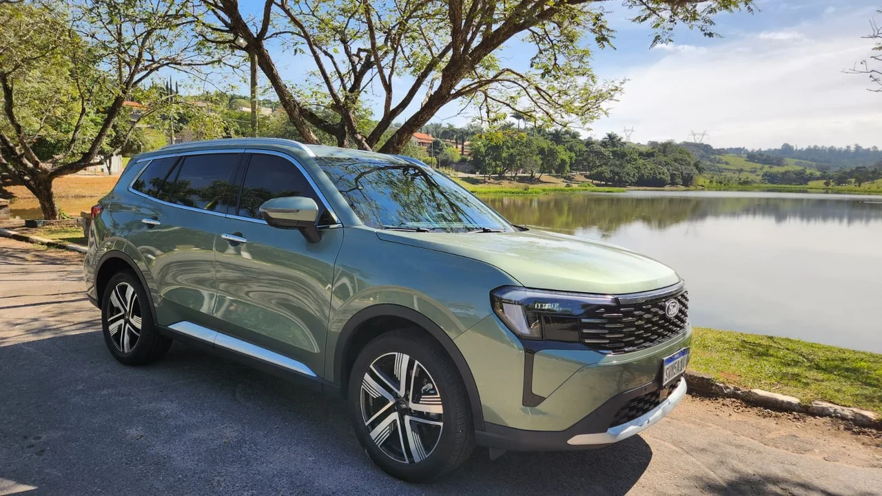 Ford amplia foco em conforto e espaço interno do Territory 2026