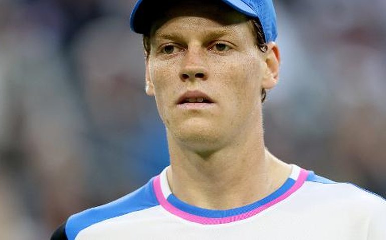 Número um do mundo, Sinner perde pontos na ranking e premiação de torneio em caso de doping