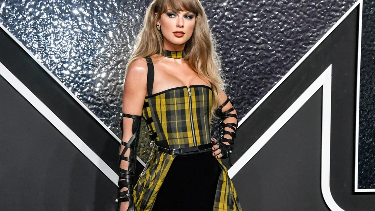 Taylor Swift entra para o Hall da Fama dos Compositores e bate recorde histórico