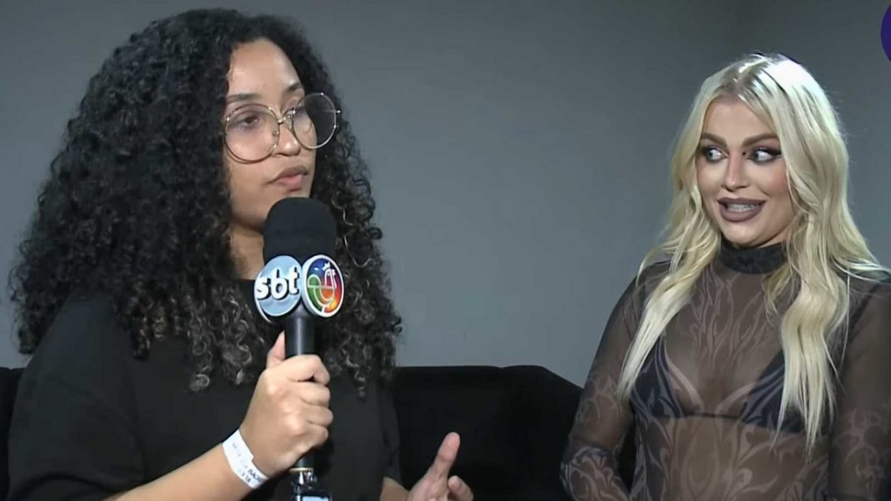 Luísa Sonza recebe cantada de repórter durante entrevista e se envergonha