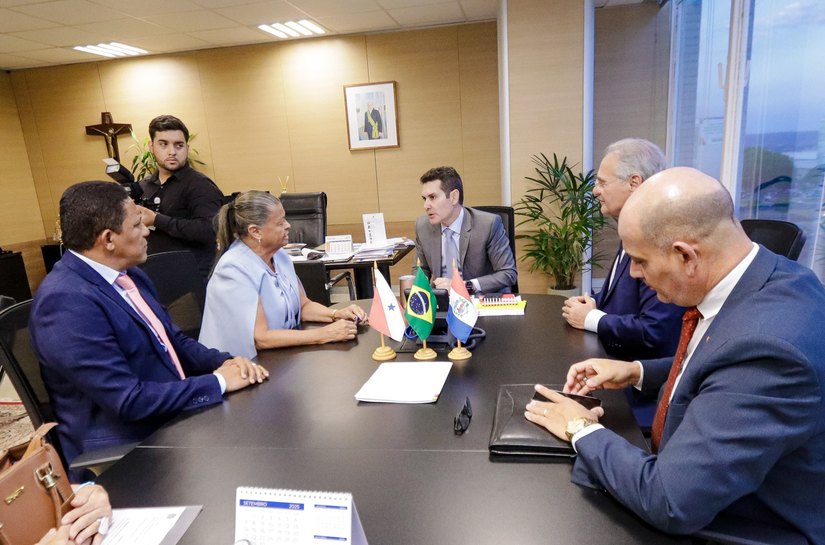 Comitiva de Palmeira encerra agenda de trabalho no Ministério das Cidades