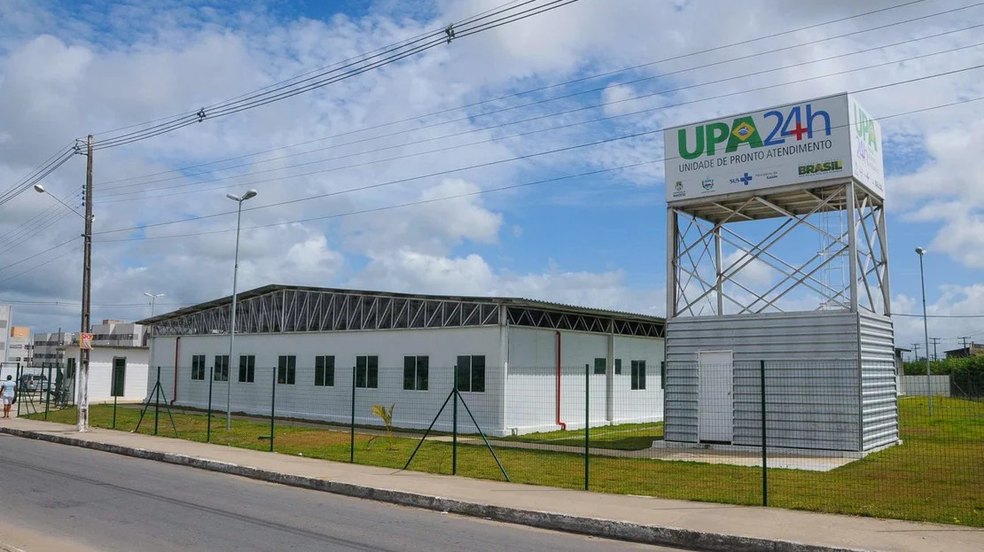 Homem é baleado com quatro tiros e socorrido no Benedito Bentes, em Maceió