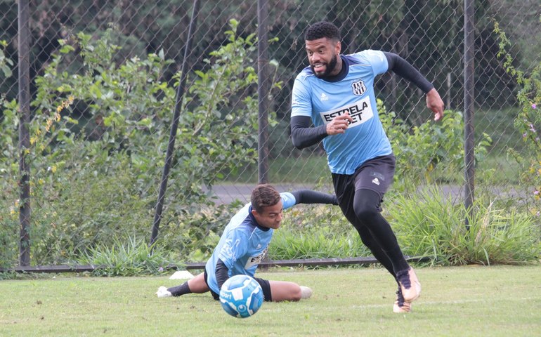 Com desfalques na defesa, Ponte Preta fecha preparação para duelo paulista na Série B