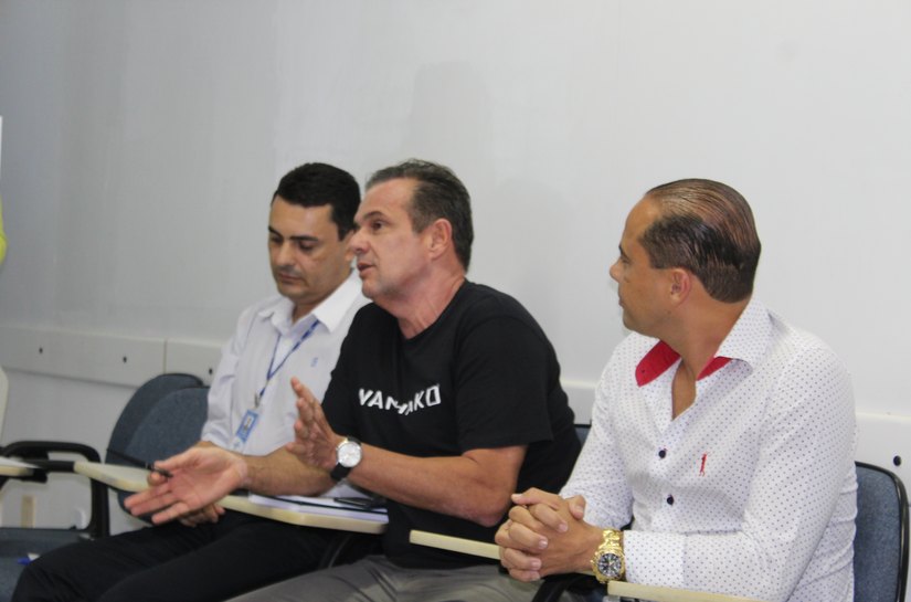 Prefeitura de Arapiraca busca ações para revitalizar espaços comerciais
