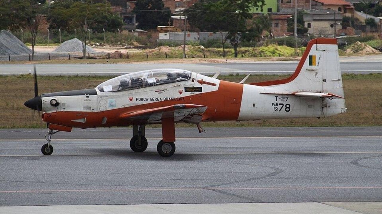 Embraer EMB 312 Tucano: aeronave de treinamento e ataque referência mundial