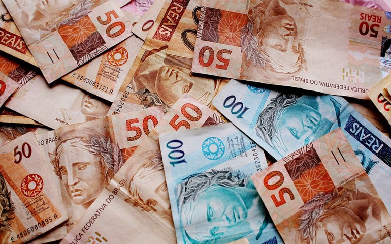 Dívida Pública Federal cai 2,89% e fecha março em R$ 5,564 trilhões, diz Tesouro