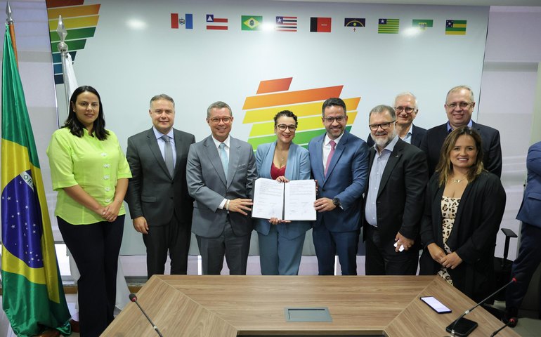 Governador assina contrato de R$ 1 bilhão com Banco do Brasil para obras em Alagoas