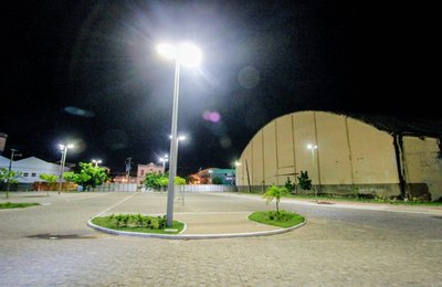 Prefeito Rui Palmeira visita Centro Pesqueiro e anuncia data de entrega
