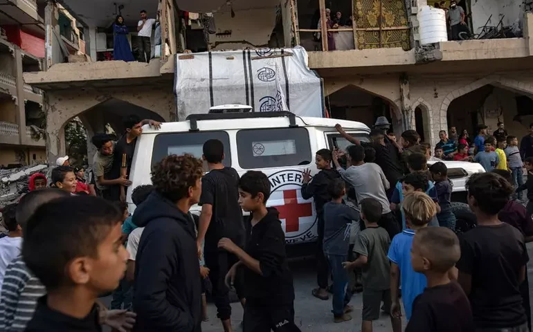 Israel proíbe visitas da Cruz Vermelha a prisioneiros palestinos