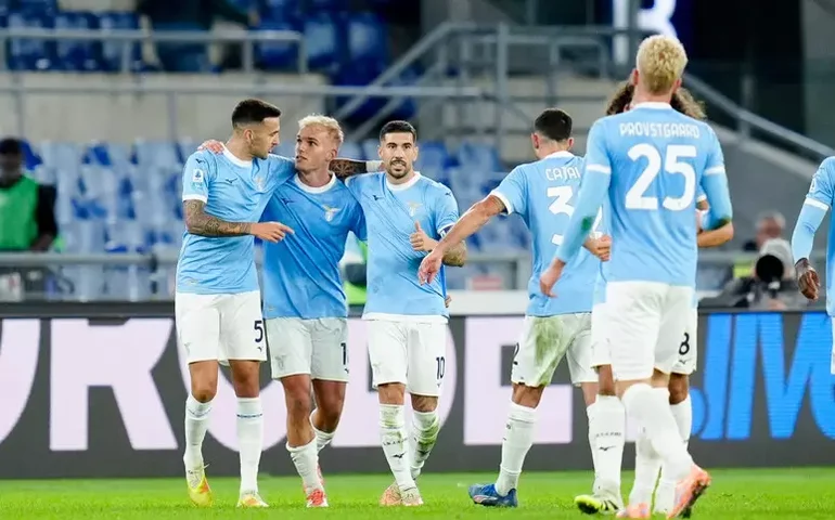 Novo falcoeiro da Lazio causa polêmica por posts pró-Mussolini