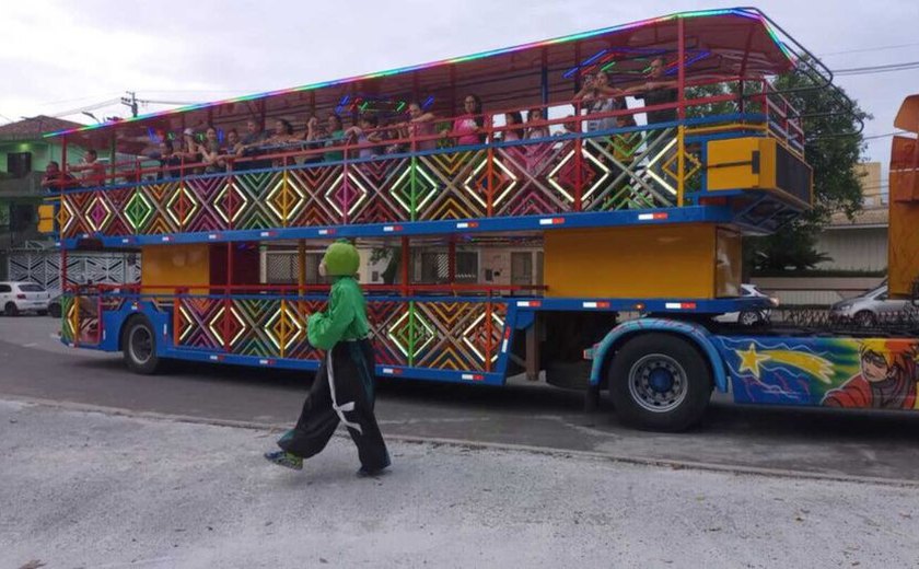 Criança com deficiência intelectual passa por exame após denúncia de agressão na Carreta Furacão