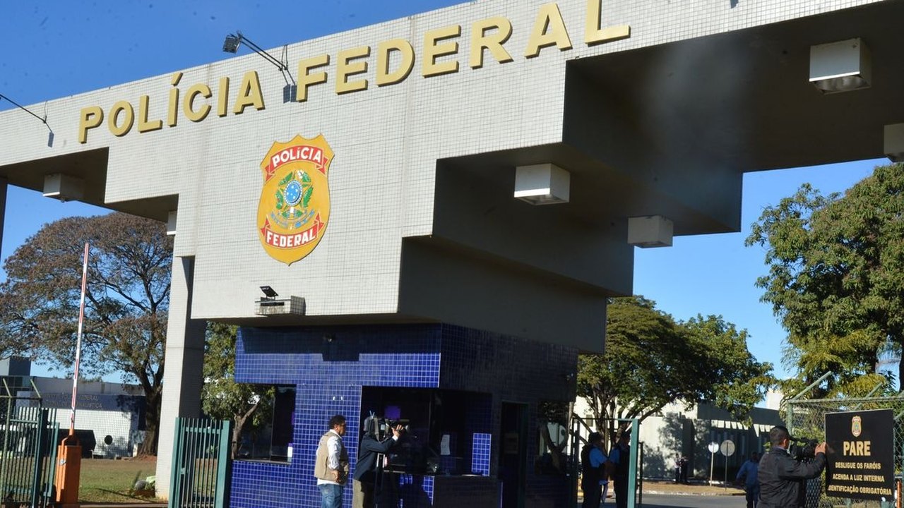 PF investiga desvio de bens utilizando estrutura do Estado brasileiro