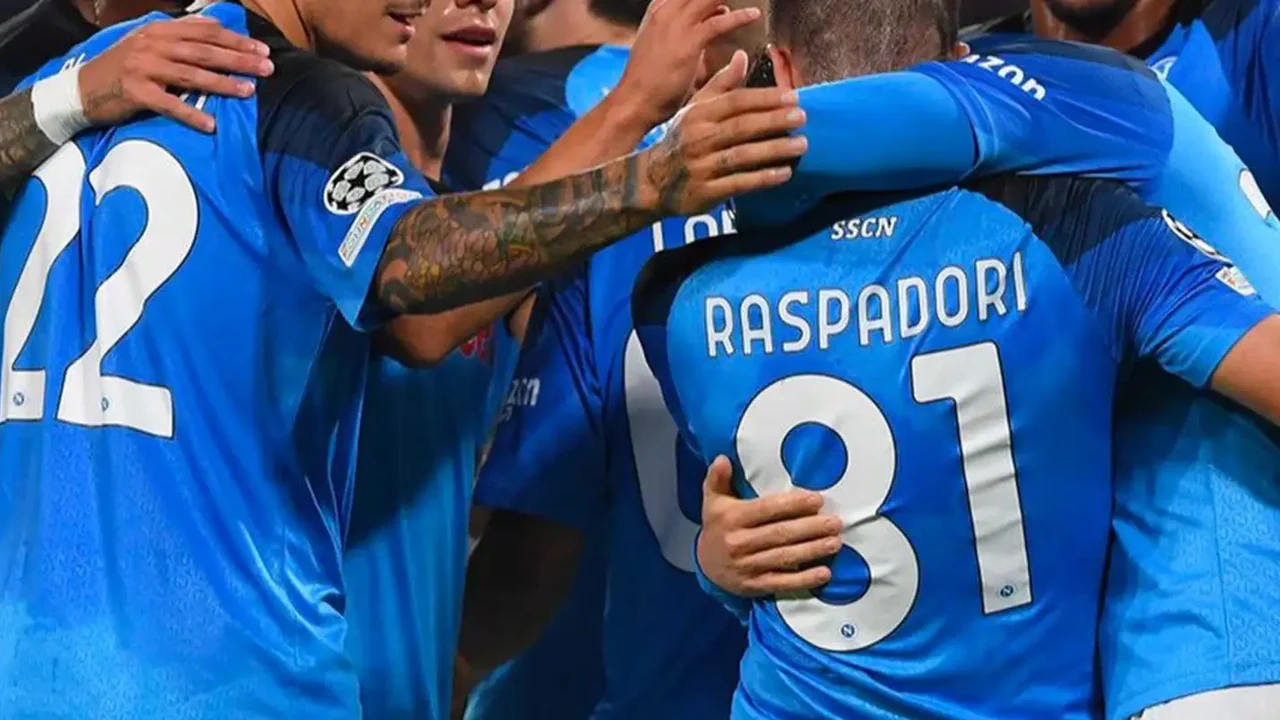 Técnico aposta em 'desencanto' do Napoli para evitar vexame na 1ª fase da Liga dos Campeões