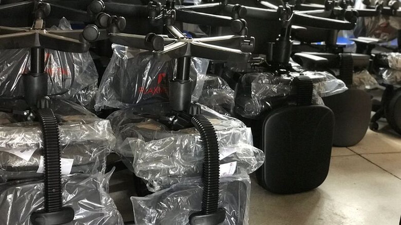 Prefeitura de Branquinha adquire novos mobiliários para secretarias municipais