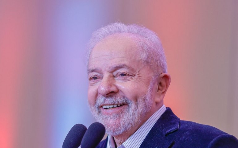 Lula recorre a Paulinho de olho na centro-direita