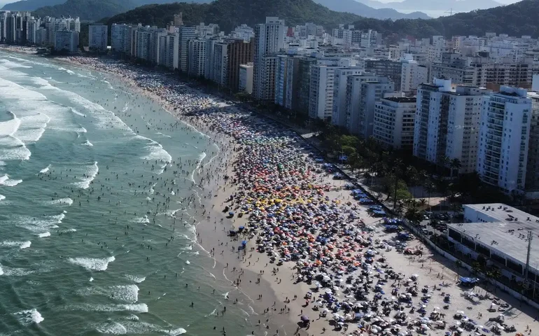 Jovem de 29 anos morre após viajar ao litoral paulista e apresentar sintomas de virose