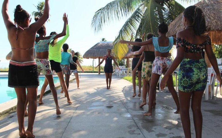 Leões-marinhos: Guarda-vidas de Coruripe desenvolvem projeto social com crianças do Pontal de Coruripe