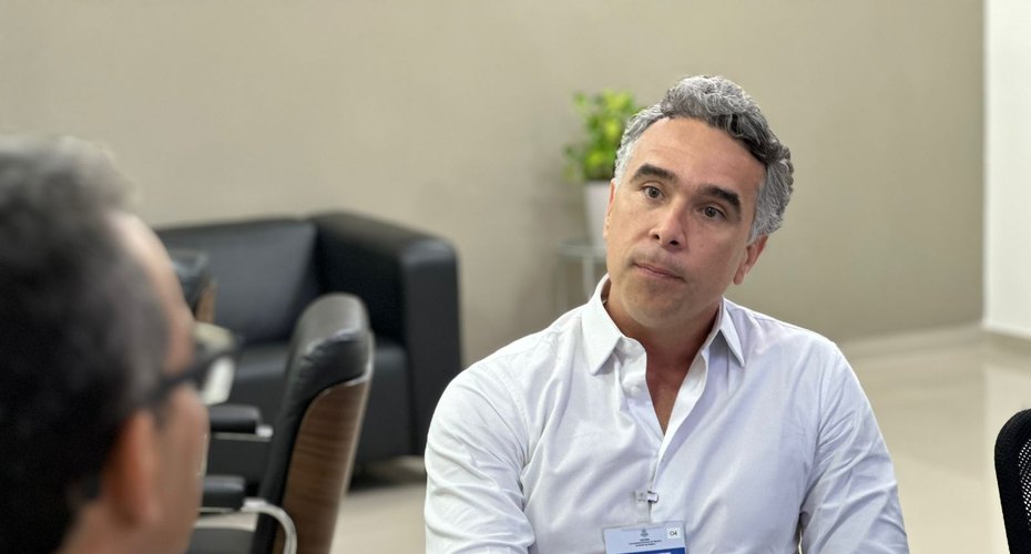Rafael Brito defende permanência de estudantes da Uncisal beneficiados por critério de inclusão regional