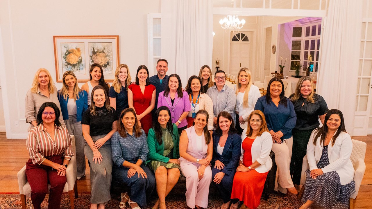 Paulo Dantas reúne secretárias em encontro com deputadas e ressalta protagonismo da mulher na política