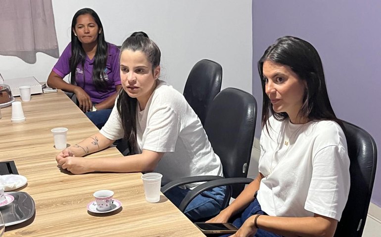 Secretaria da Mulher visita Campo Alegre e São Miguel dos Campos