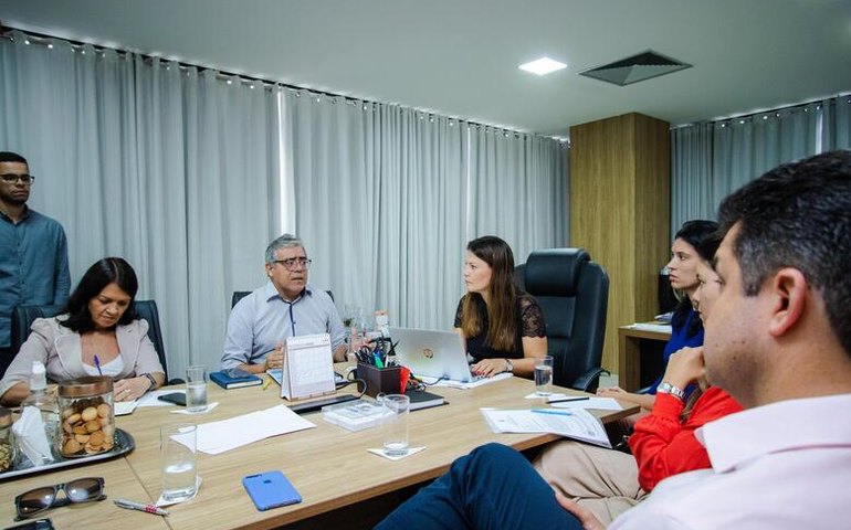 Secretarias alinham planejamento de ações para finalizar as obras do Canal do Sertão