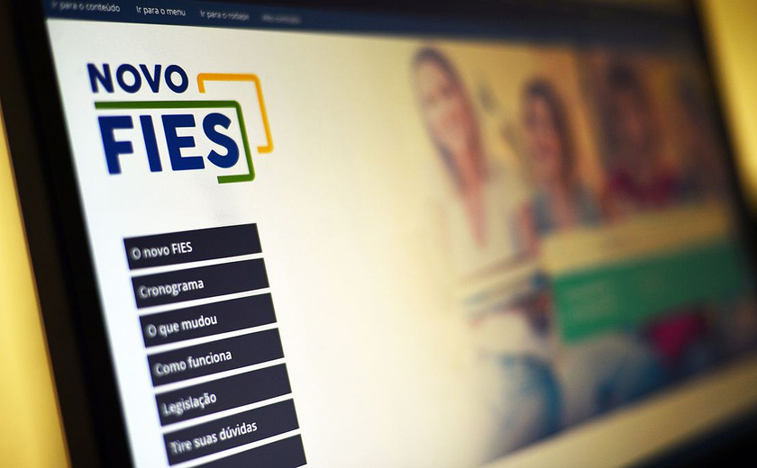 TRF-1 concede Fies a estudante de medicina abaixo da nota de corte