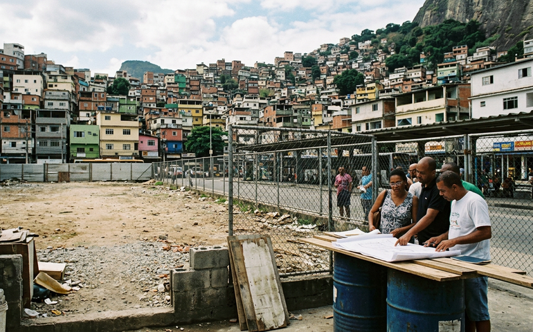 Rocinha: moradia popular em lugar de terminal de ônibus é alternativa à proposta da prefeitura