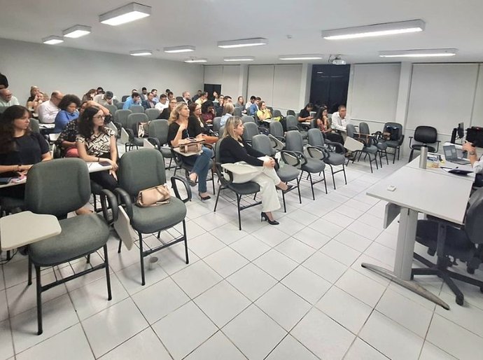 Delegatários de cartórios participam de curso sobre fiscalização extrajudicial na Esmal
