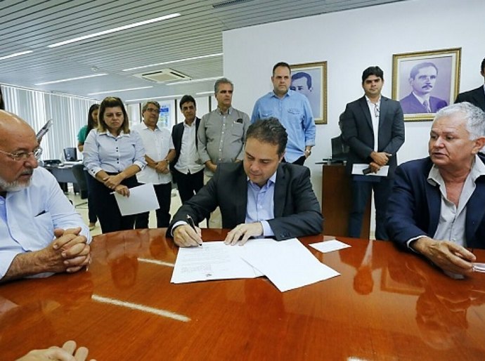 Governador assina decretos de incentivos fiscais na Federação das Indústrias