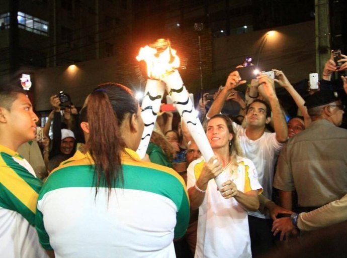 Revezamento: Tocha Olímpica inicia passagem por Maceió