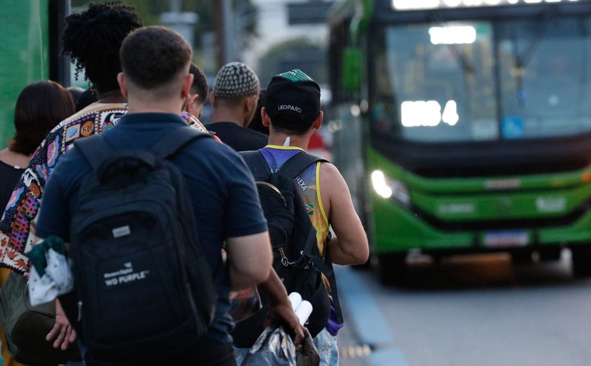 Problema técnico fará IBGE atrasar dado de emprego de julho em 18 dias