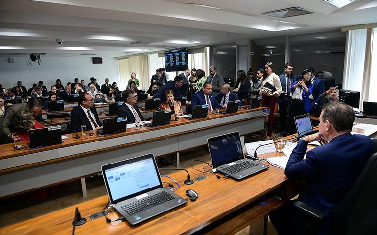 CAE aprova Programa Nacional de Crédito ao Jovem Empreendedor