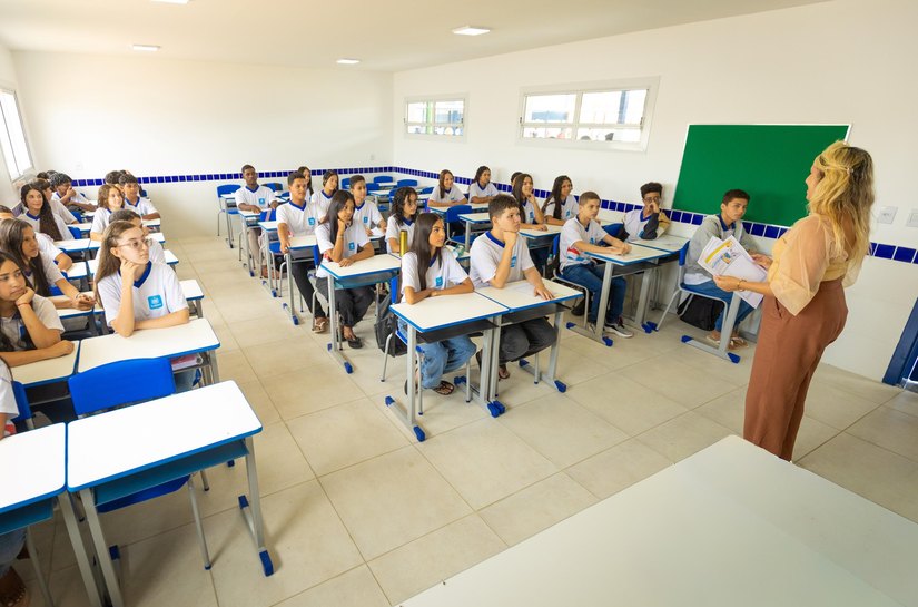 Governo de Alagoas publica edital com 1.620 vagas para professores da rede estadual