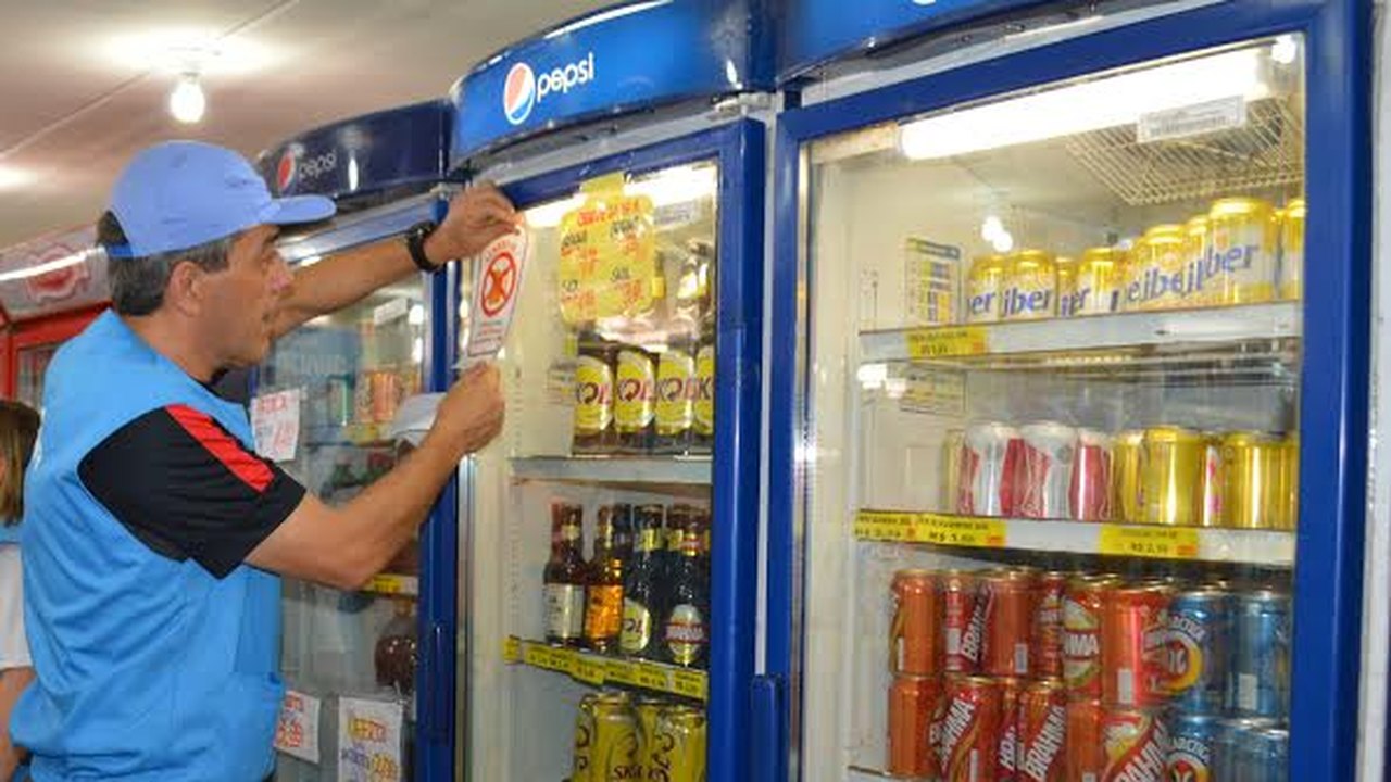 Vigilância Sanitária Estadual fiscaliza cumprimento da Lei que proíbe venda de bebida alcoólica para menores em Rio Largo e Pilar