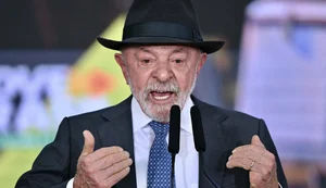 Lula está participando de reunião do G7 na França