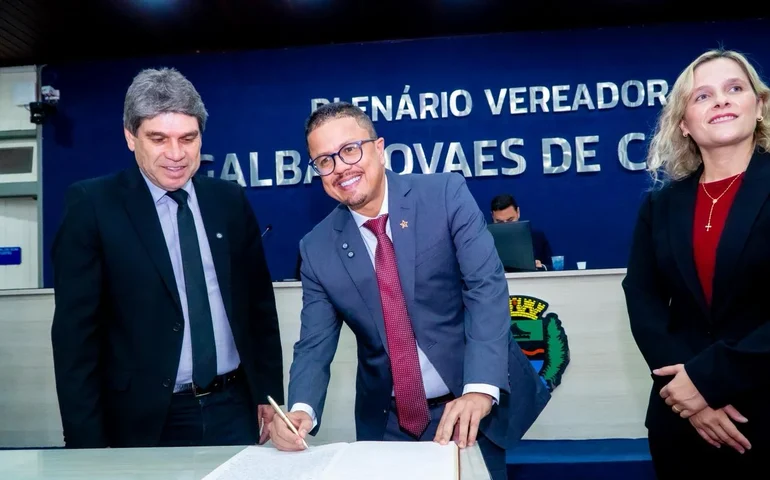 Charles Hebert é empossado vereador e defende agenda positiva para enfrentar desafios e avanços na área do esporte