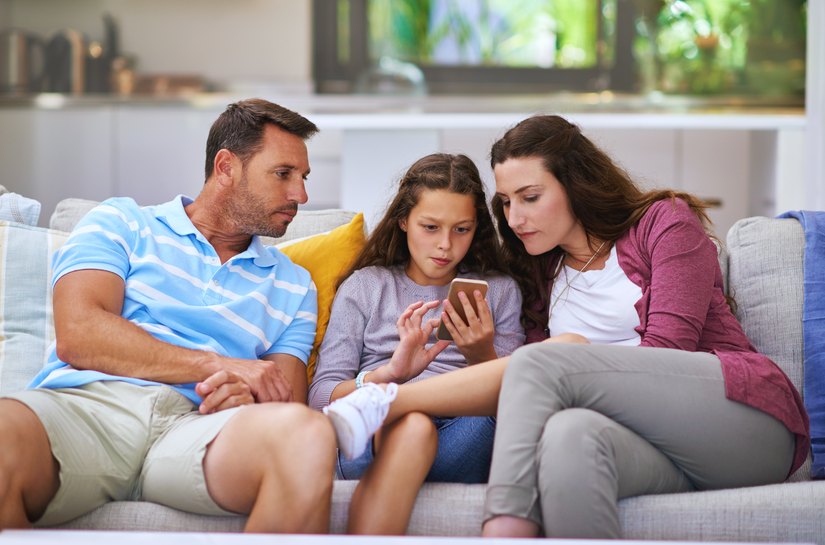 Educação digital e diálogo ajudam na proteção de crianças e adolescentes no uso das tecnologias