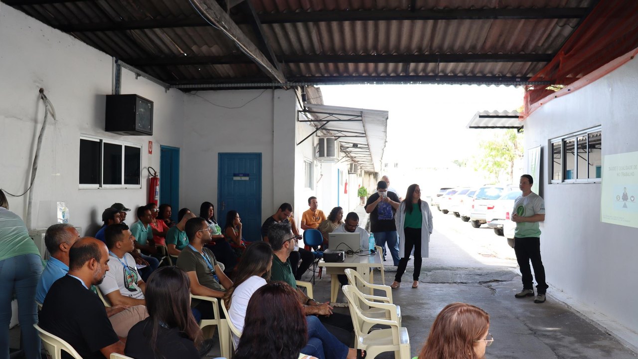 Casal conclui ações do Abril Verde com palestras no prédio-sede