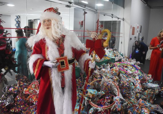 Sistema Fiea alegra o Natal de 706 crianças em Maceió