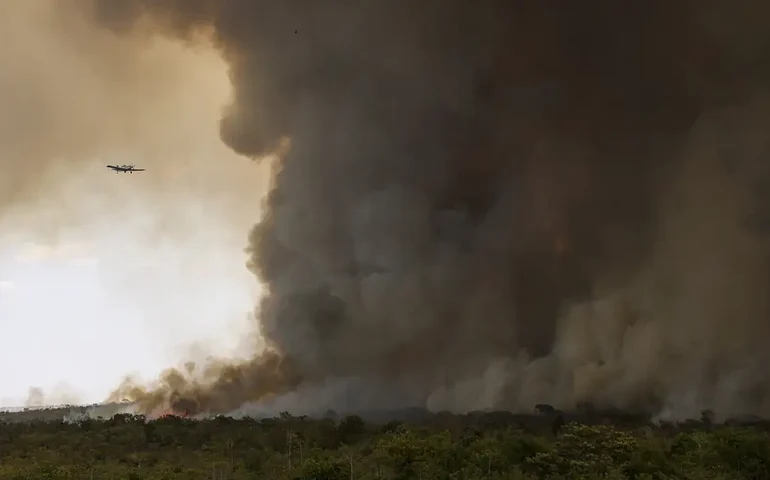 Bombeiros de Mato Grosso monitoram incêndios em 28 fazendas de 21 municípios
