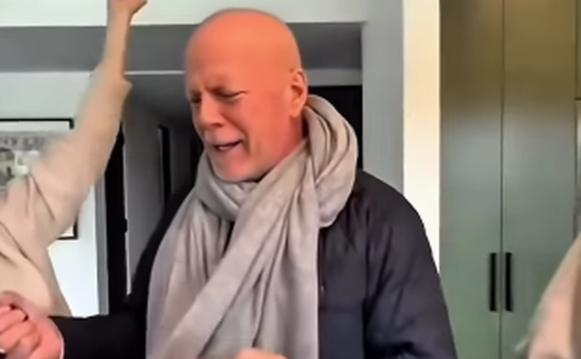 Entenda por que Bruce Willis e a mulher decidiram morar em casas separadas