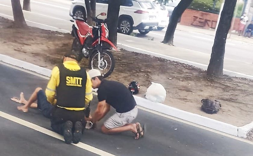 Mulher é atropelada por moto quando ia visitar marido internado